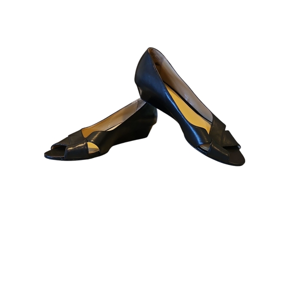 Talbots Black Open Toe Flats - Picture 2 of 6